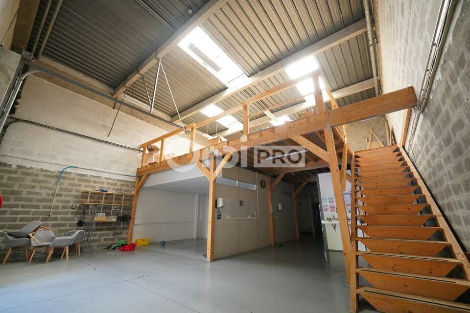 A louer local d'activité bureaux 196m² Lyon 69003
