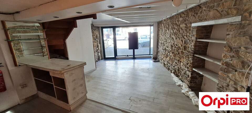 A louer local commercial 65m² avec vitrine Plouha