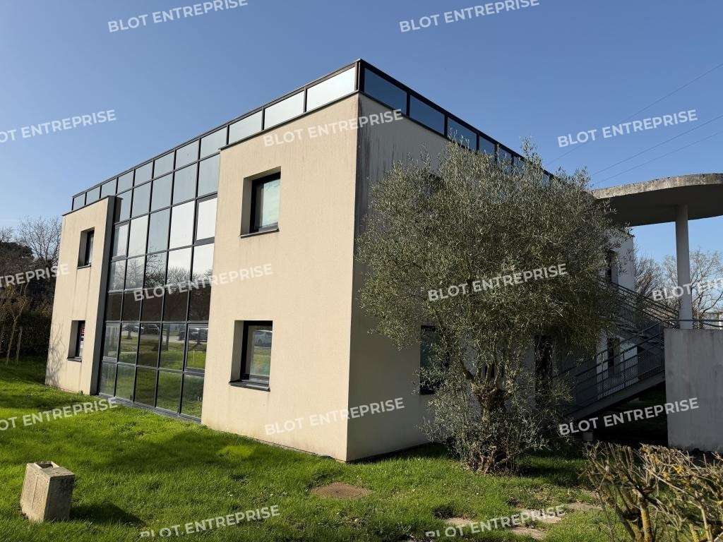 A louer bureaux indépendants 207m² Bruz