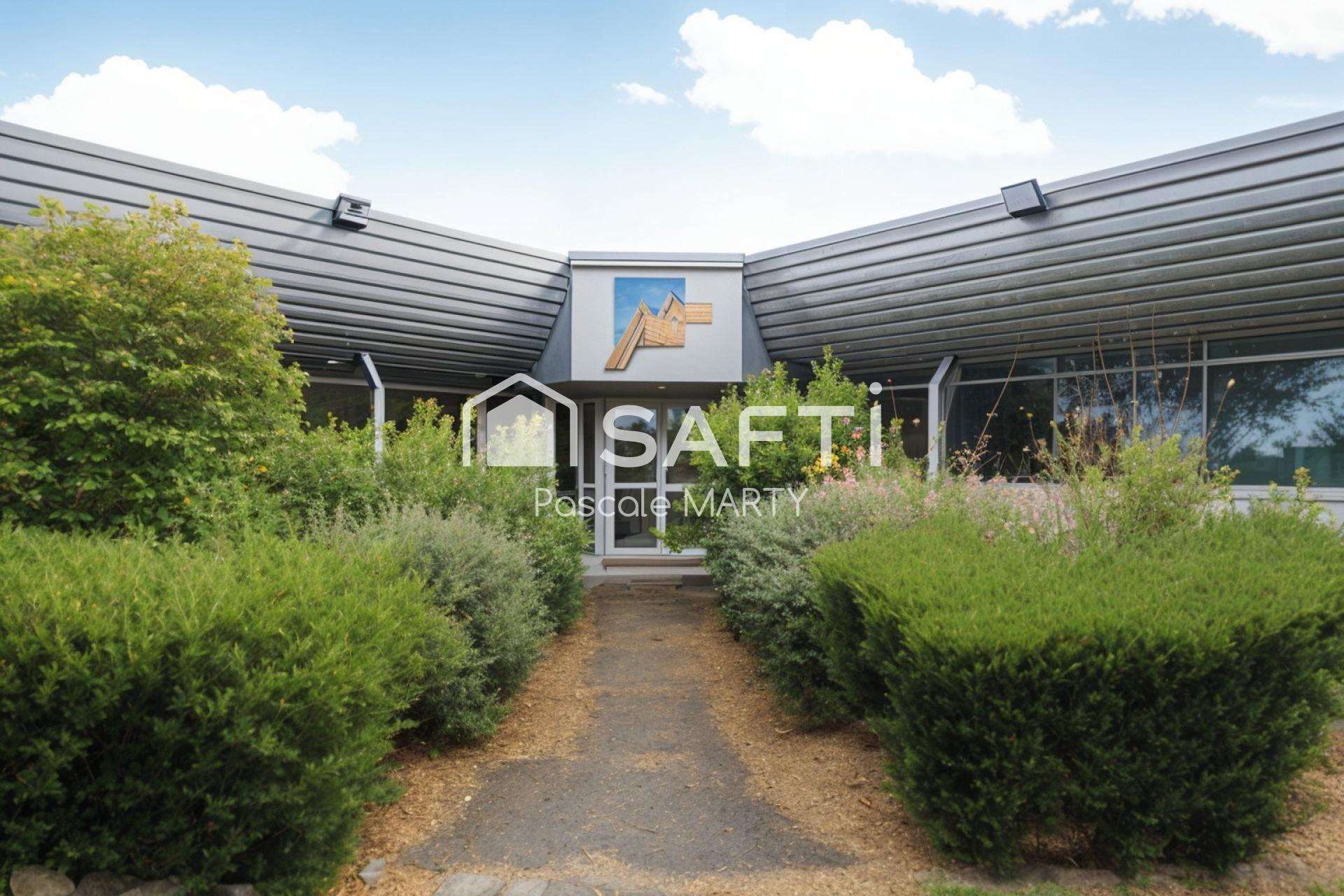Vente local libre 690m² en ZA dynamique Mondouzil 