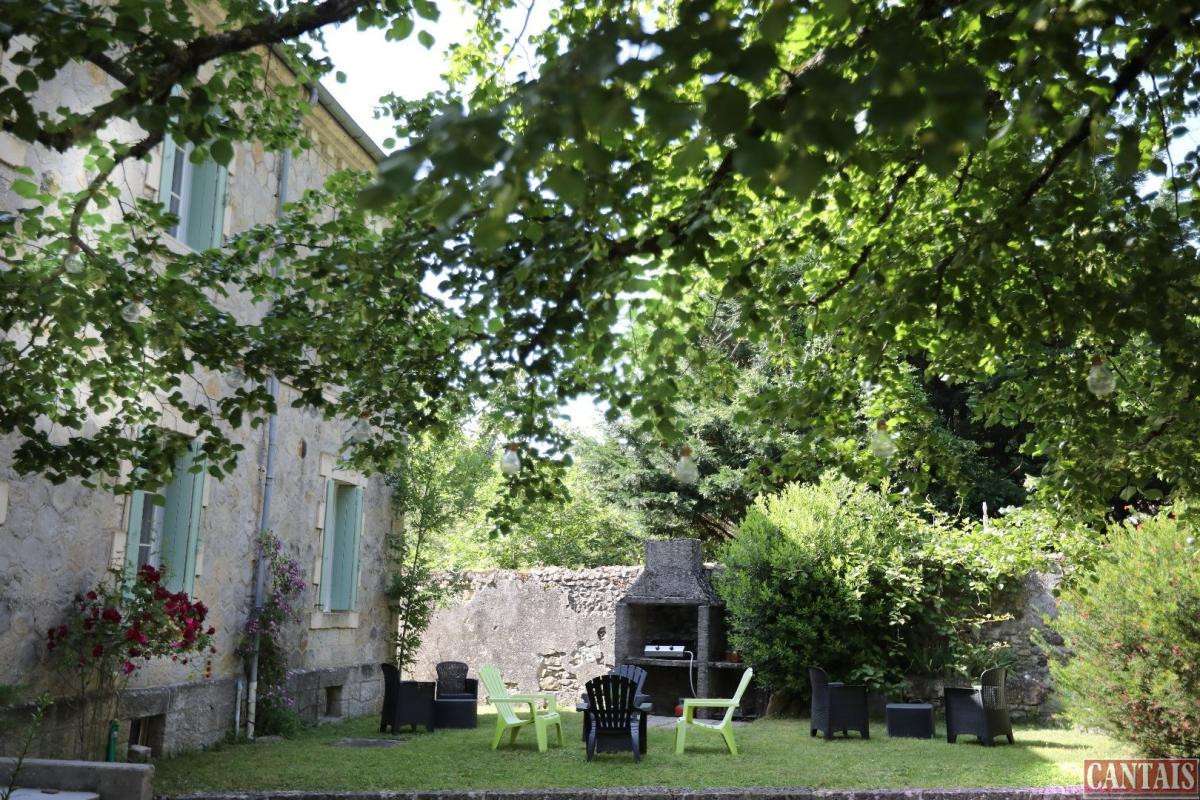 Vente gite de groupes petit village des Cévennes