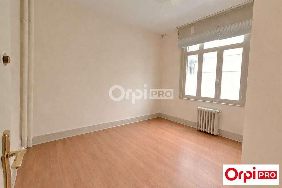 AV bureaux 127m² emplacement stratégique à Lille