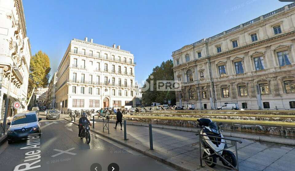 Local commercial à louer à Marseille Préfecture 
