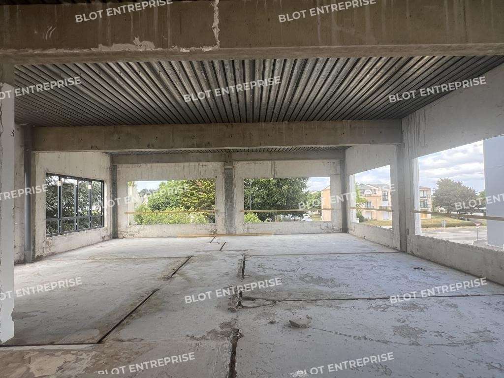 A vendre bureaux 192m² R+1 à Pacé Le Kube