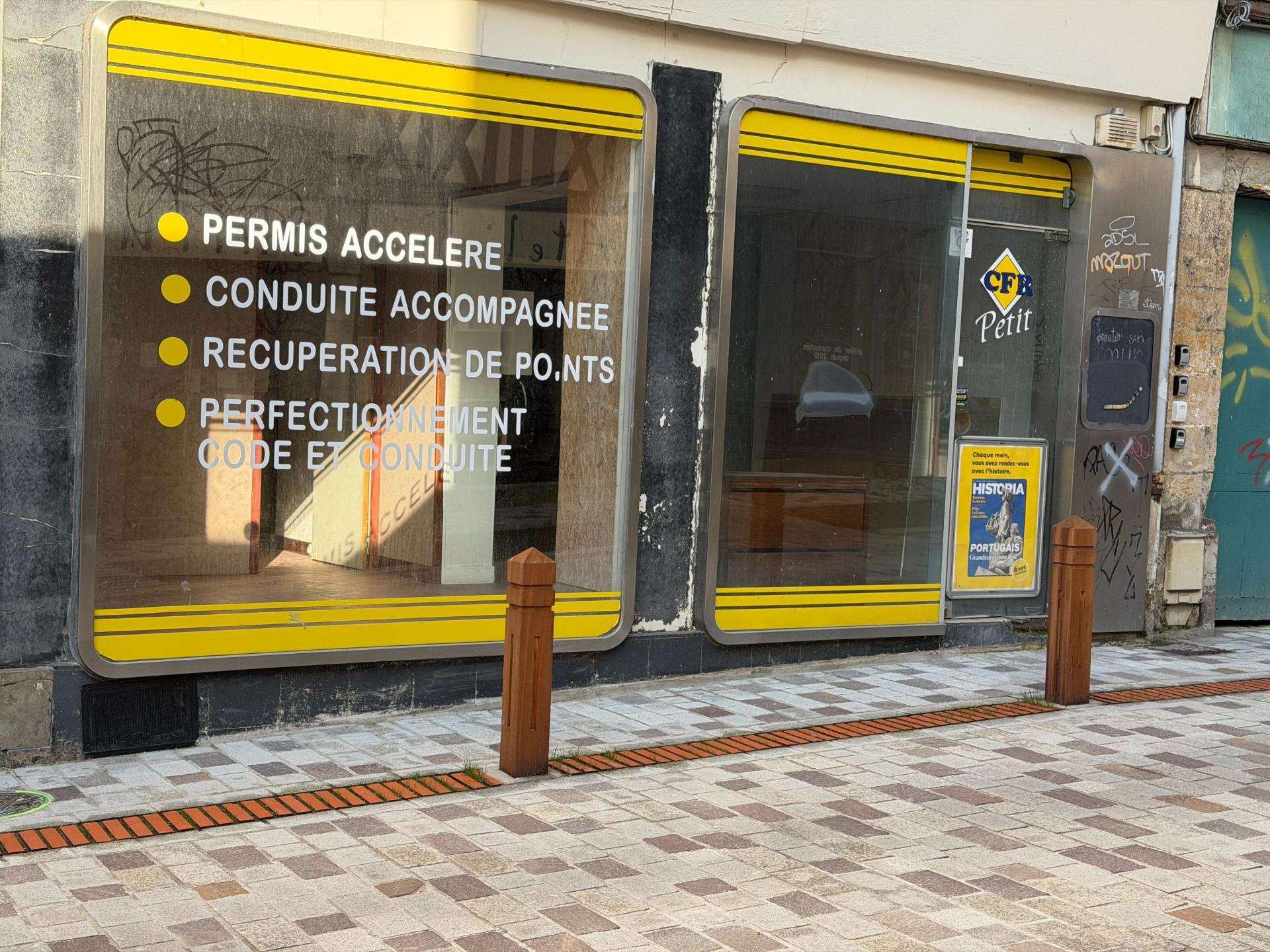 A vendre local 60m² rue piétonne Rouen Rive Droite