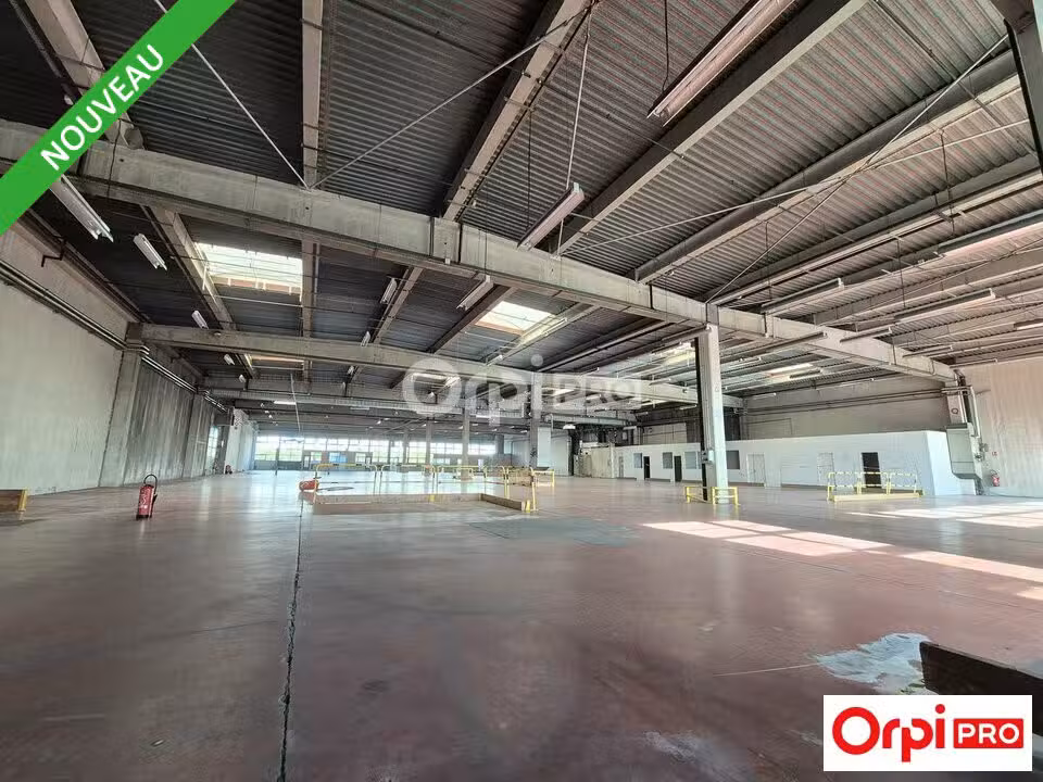 Local d'activité 2700m² à vendre sur Valence