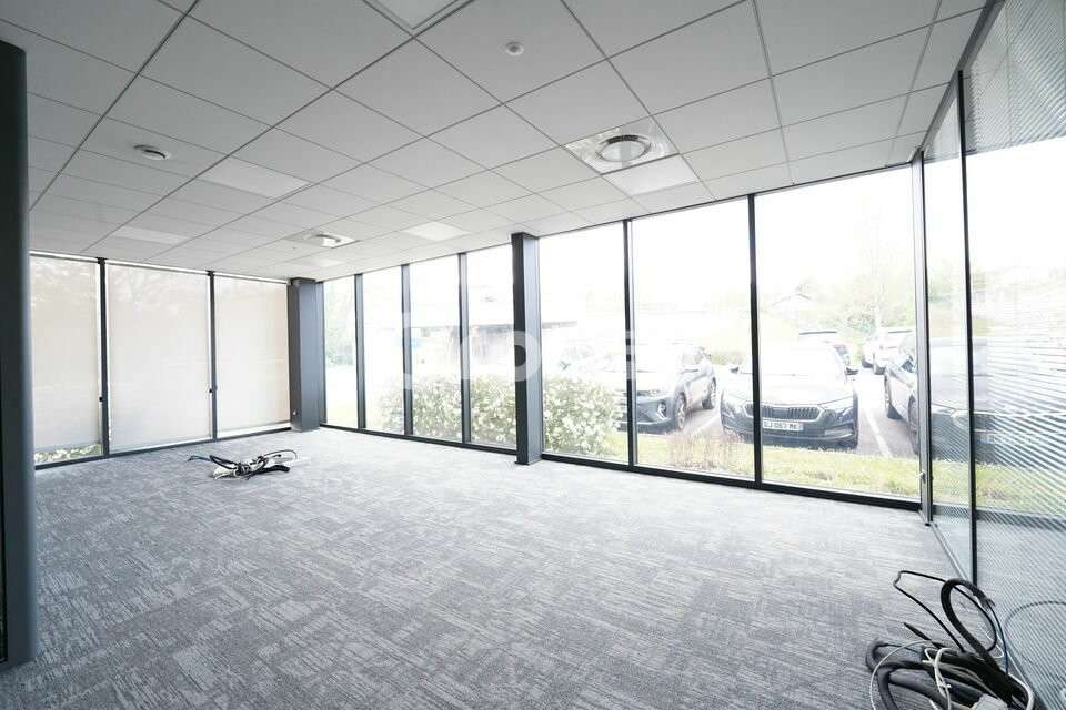 Bureaux à louer 271m² à Brignais