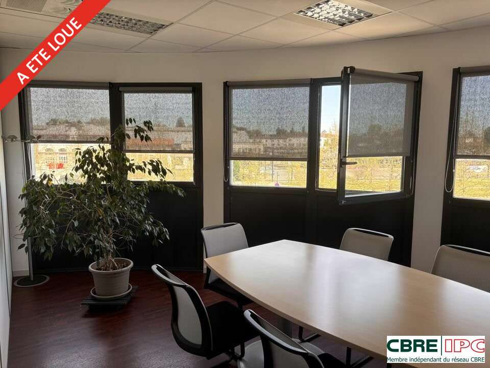 Location très beau plateau de bureau Dax gare TGV