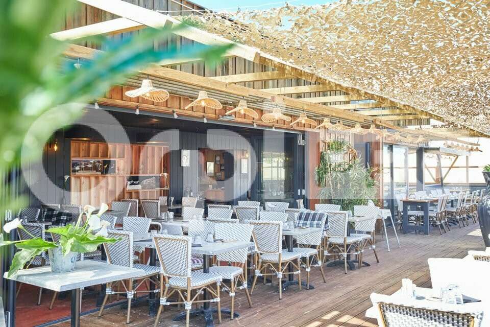 A vendre restaurant 48 couverts emplac. premium 40