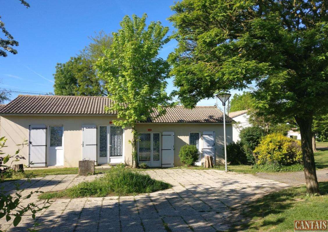 Vente Gîte sur 1.22 ha axe Nantes Bordeaux
