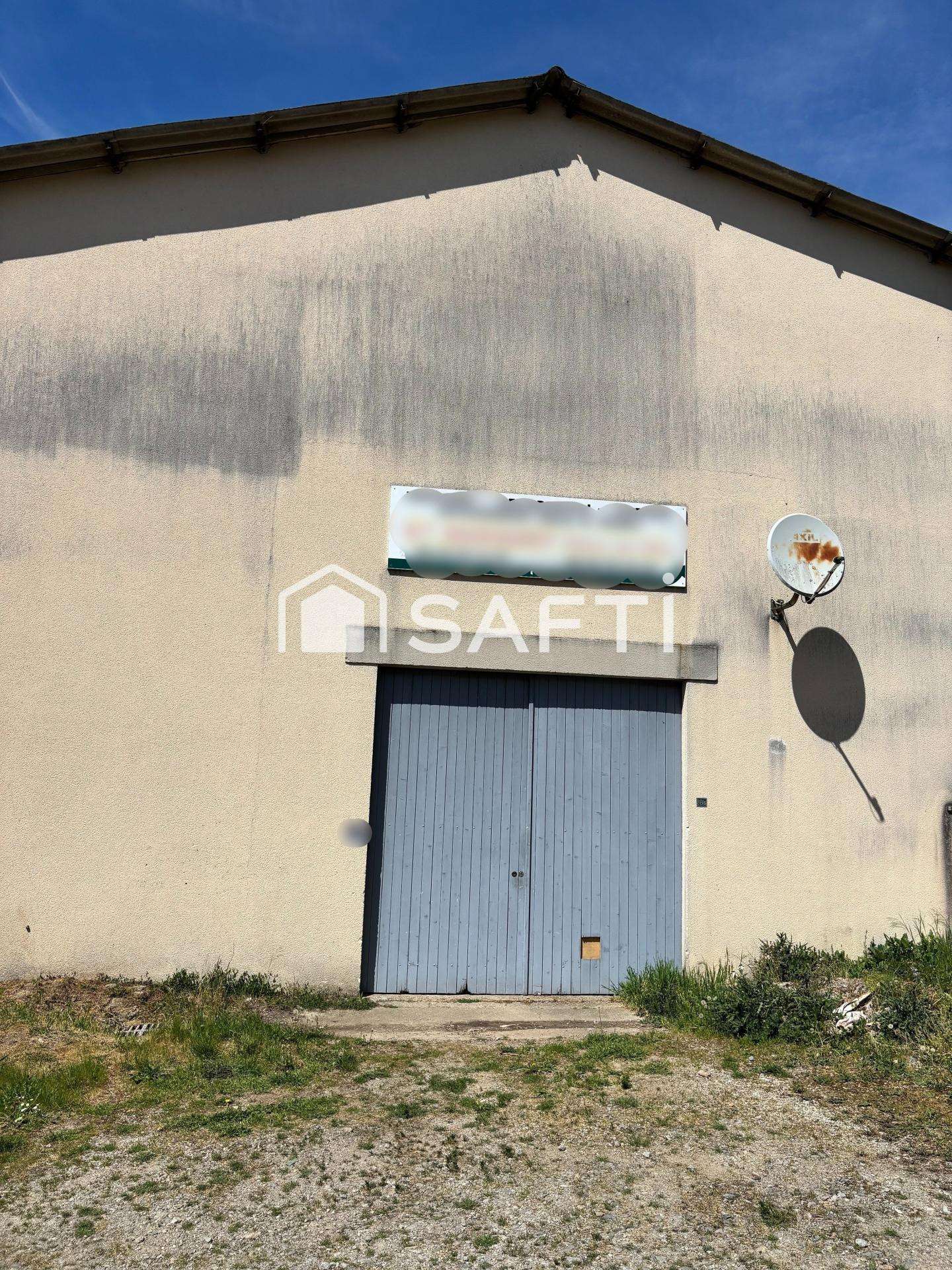 Vente local de stockage de 338m² à Burgnac