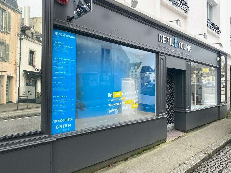 A louer local 100m² énorme visibilité à Quimper 