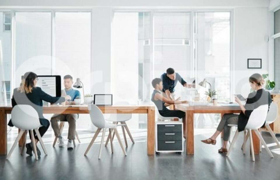 Bureau de 16m² à louer au 1er étage à Limas