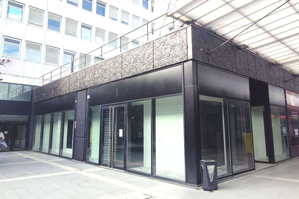 Local 143m² empl N1 centre commercial Saint Brieuc
