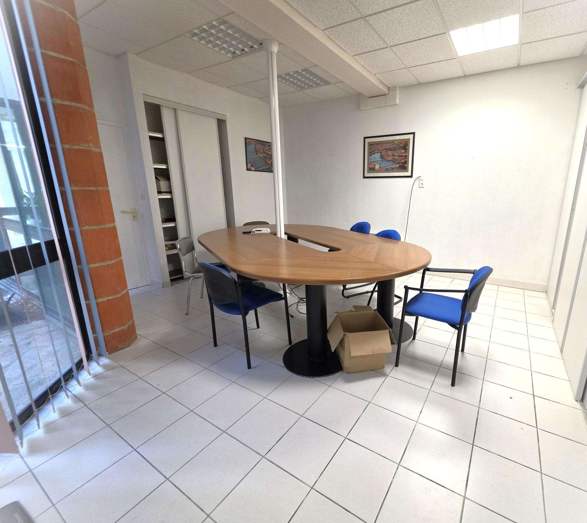 Cède ensemble de bureaux 226m² avec jardin Pamiers