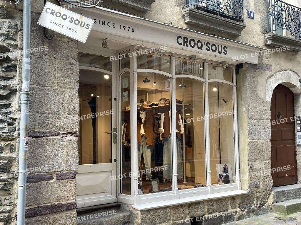 Local commercial 94m² centre historique Rennes