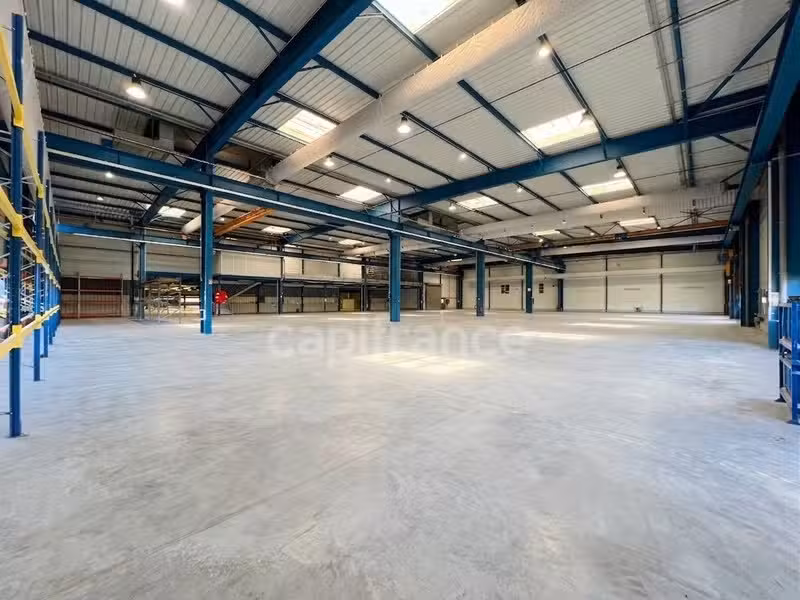 AV ensemble indus 7160m² Chevanceaux empl str.