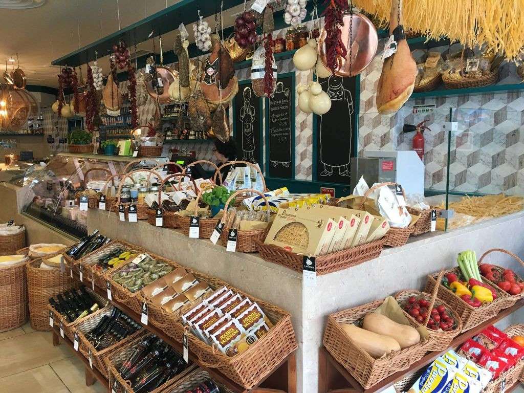 Vente restaurant traiteur épicerie Nantes