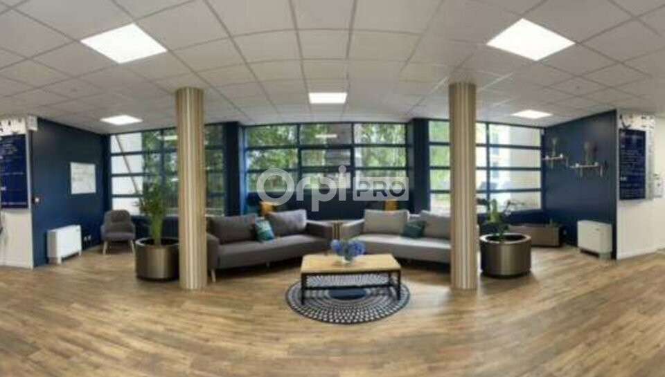 Bureau 35m² à louer à Pau Est