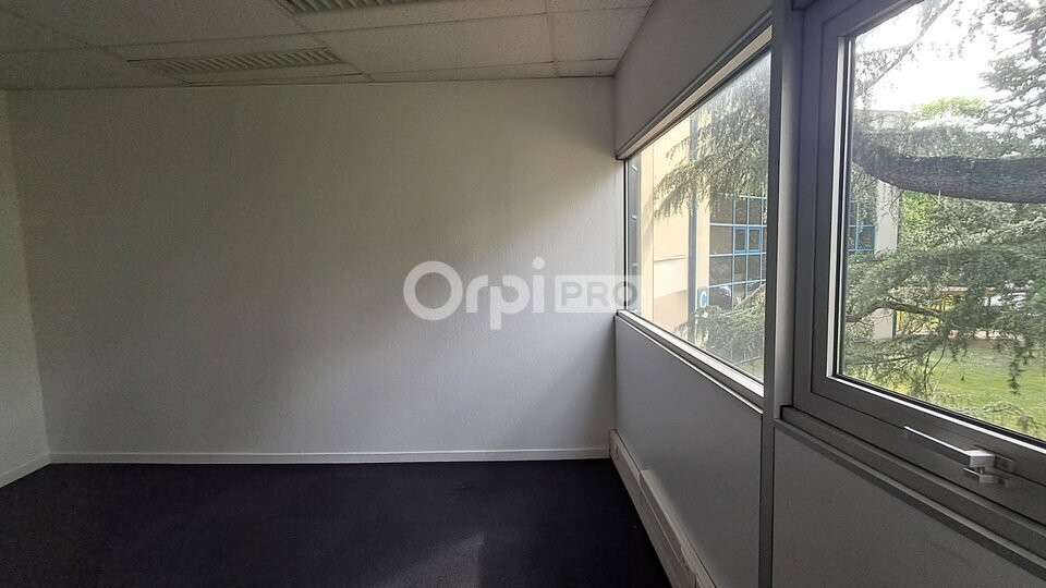 Bureaux 18m² à louer à Pau Est