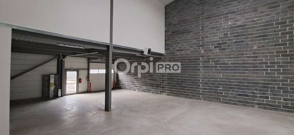 A louer locaux d'activité 341m² à Pau Nord
