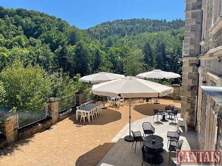 Vente bâtiment sur axe Clermont Ferrand Perigueux