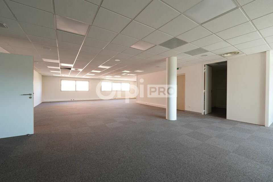 Bureaux à vendre 233,90m² à Oullins