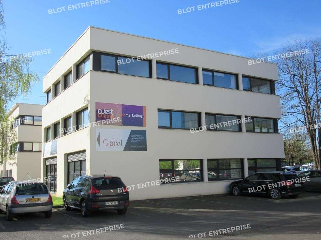 A louer bureaux 177m² R+1 à Cesson-Sévigné