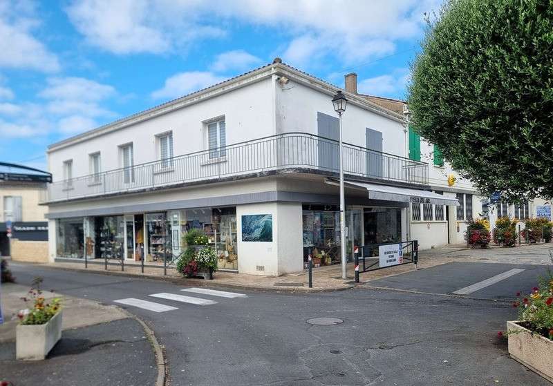 Vente immeuble mixte empl N°1 St-Pierre Oléron