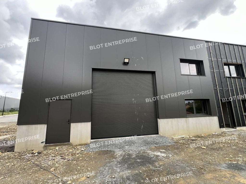 A louer cellules d'activités dès 250m² à Acigné