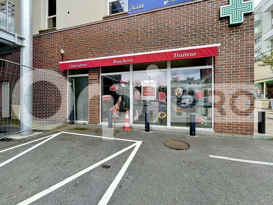Local commercial 67m² à louer à Creil
