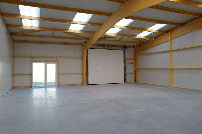 Local 180m² neuf à louer à Bellengreville