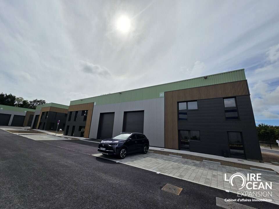 Vente locaux dans Village Les Malouines à Pornic