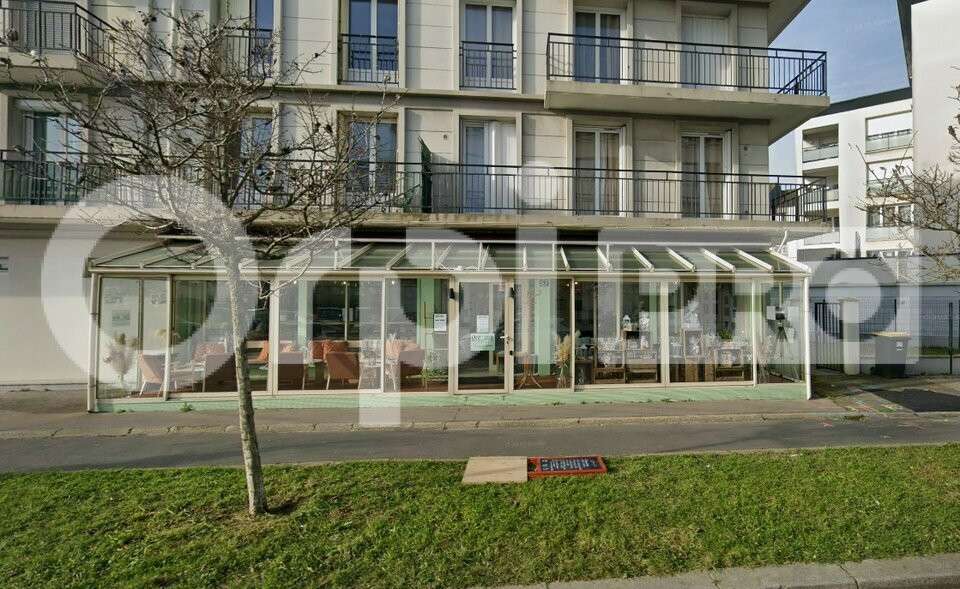 AV locaux commerciaux 113m² bien situés au Havre