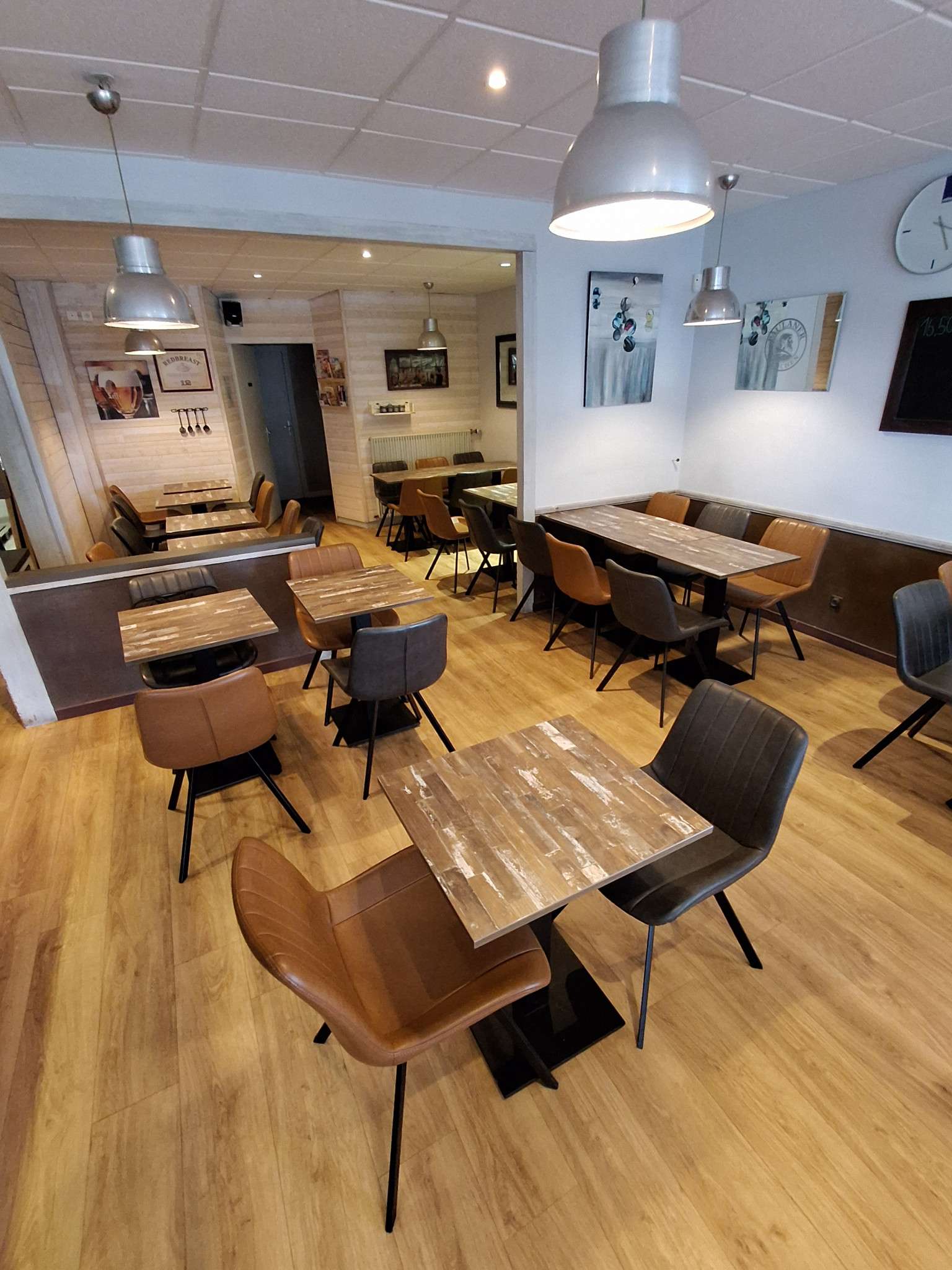 AV bar restaurant Lic IV de 250m² à Saint-Hilaire