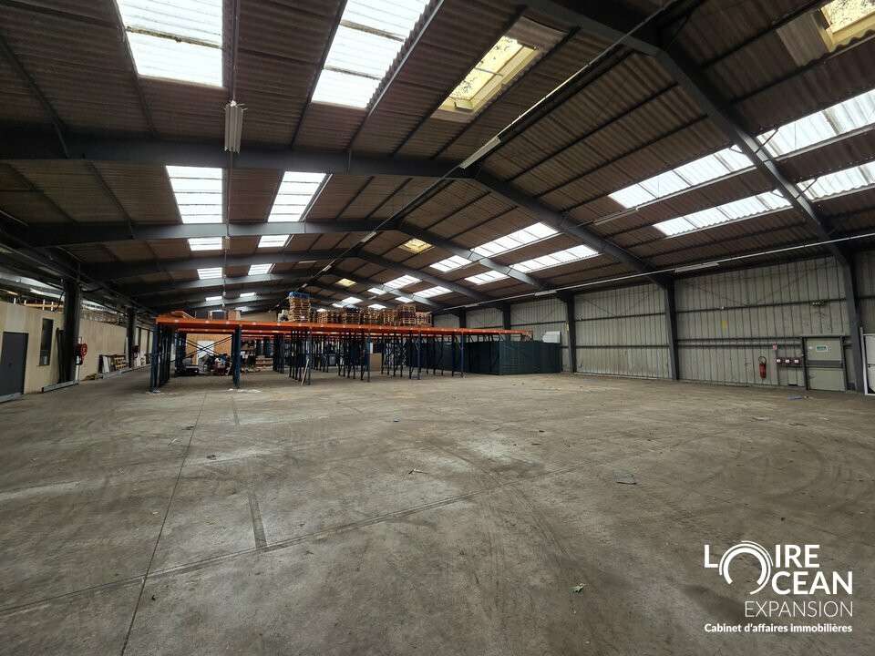 Vente ensemble immobilier d'activité 3332m² Nantes