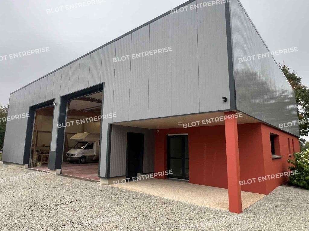A vendre locaux d'activités 342m² à Romillé