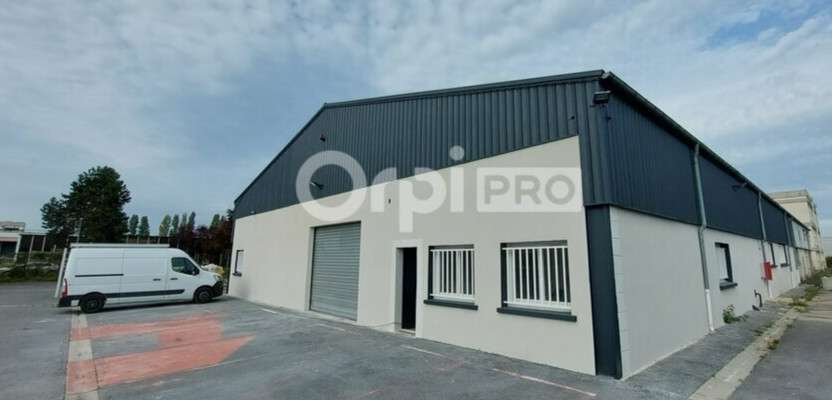 A louer local d'activité 301m² en ZAC Nogent/Oise