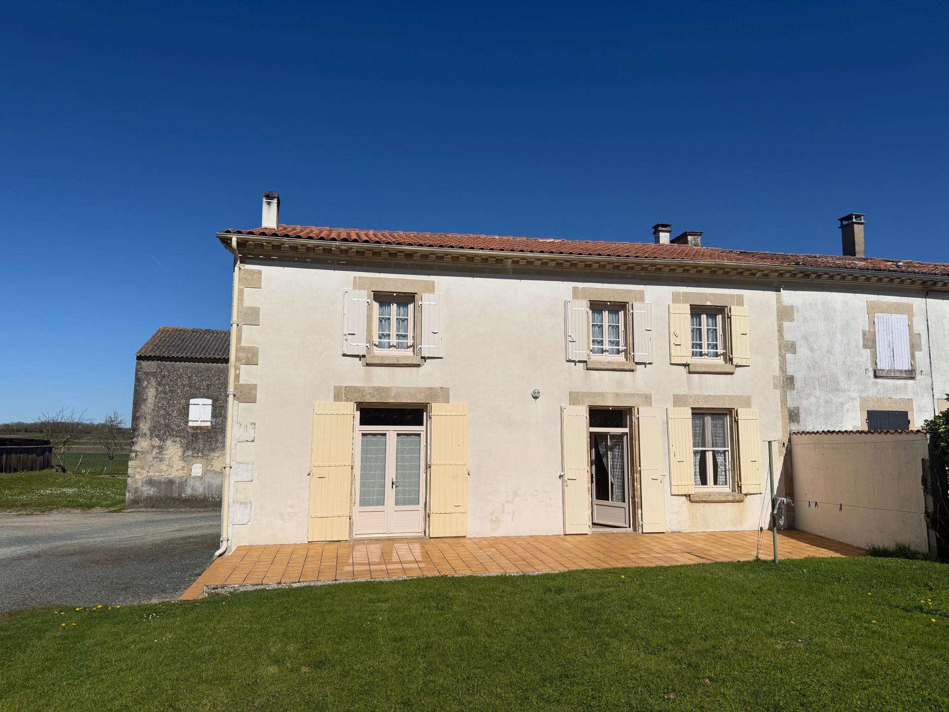 AV ancien corps de ferme 126m² St Pierre de l'Isle
