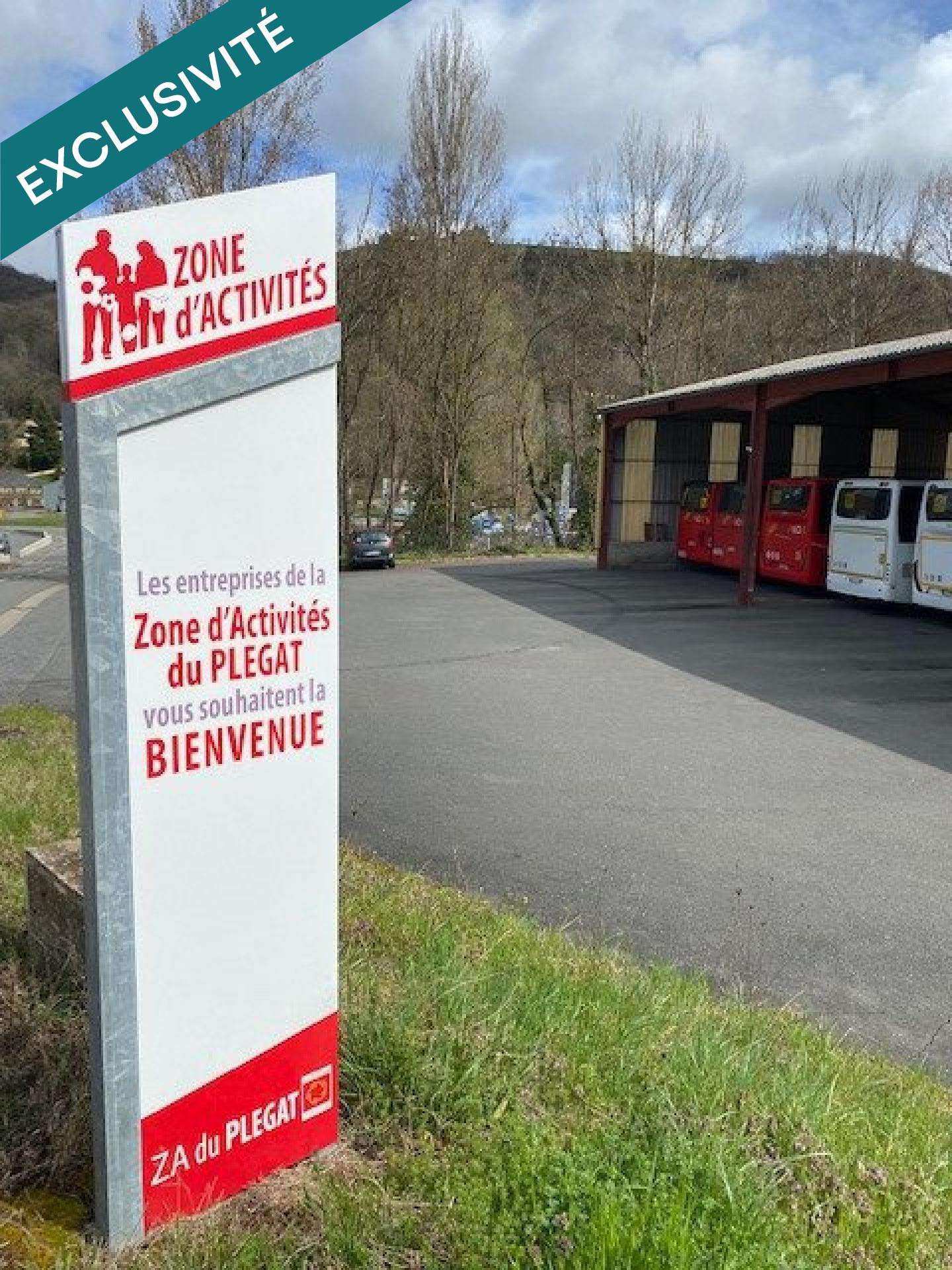 AV immeuble 1025m² ZA PLEGAT Aubin empl privilégié