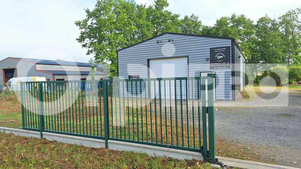 A louer entrepôt 150m² à Sainte Reine de Bretagne