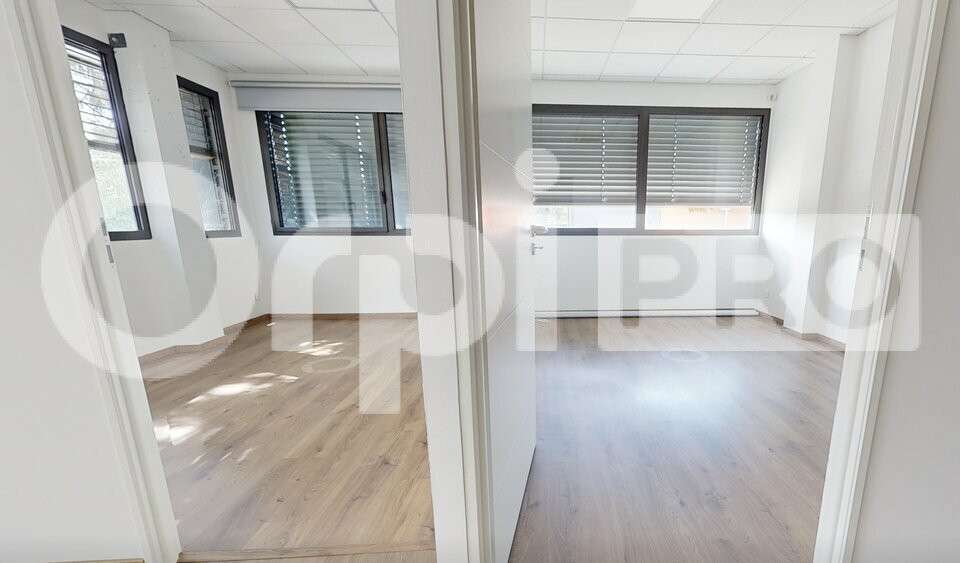 Loue bureau centre médical 17m² Civrieux Azergues