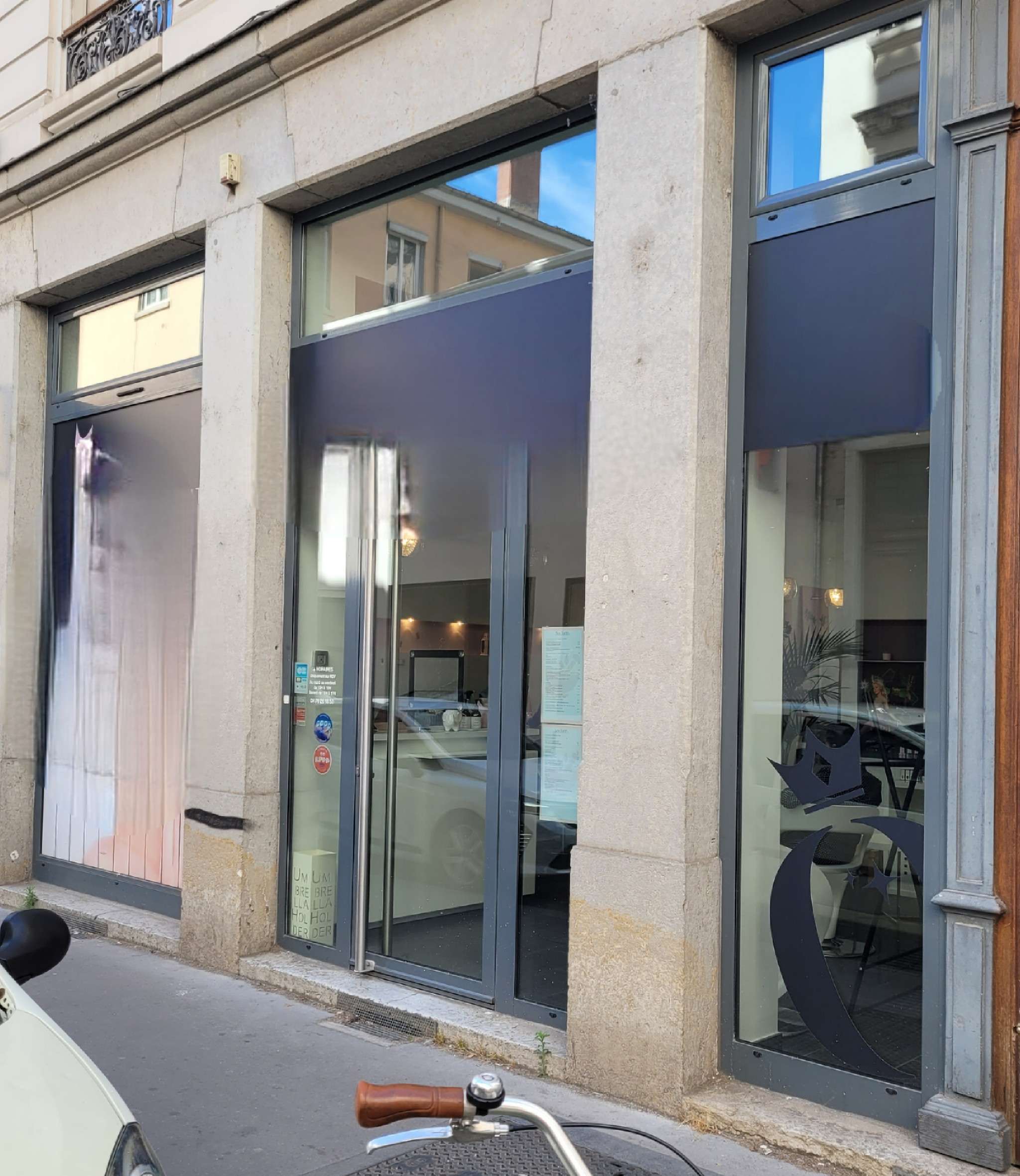 A louer local en très bon état 60m² Lyon 6 Masséna