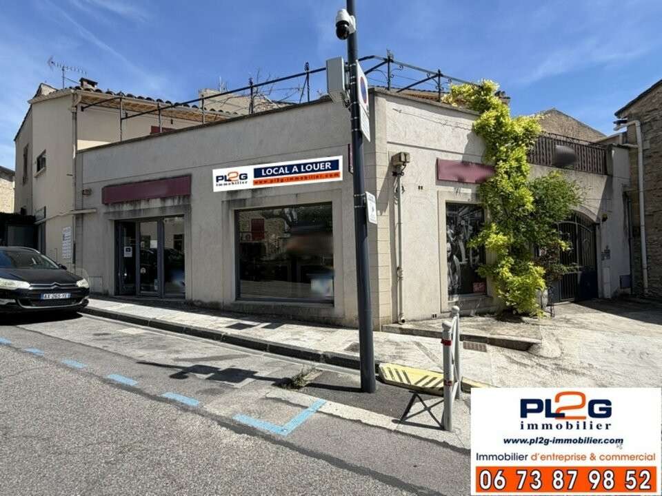Local magnifique à louer 84m² à Lançon-Provence