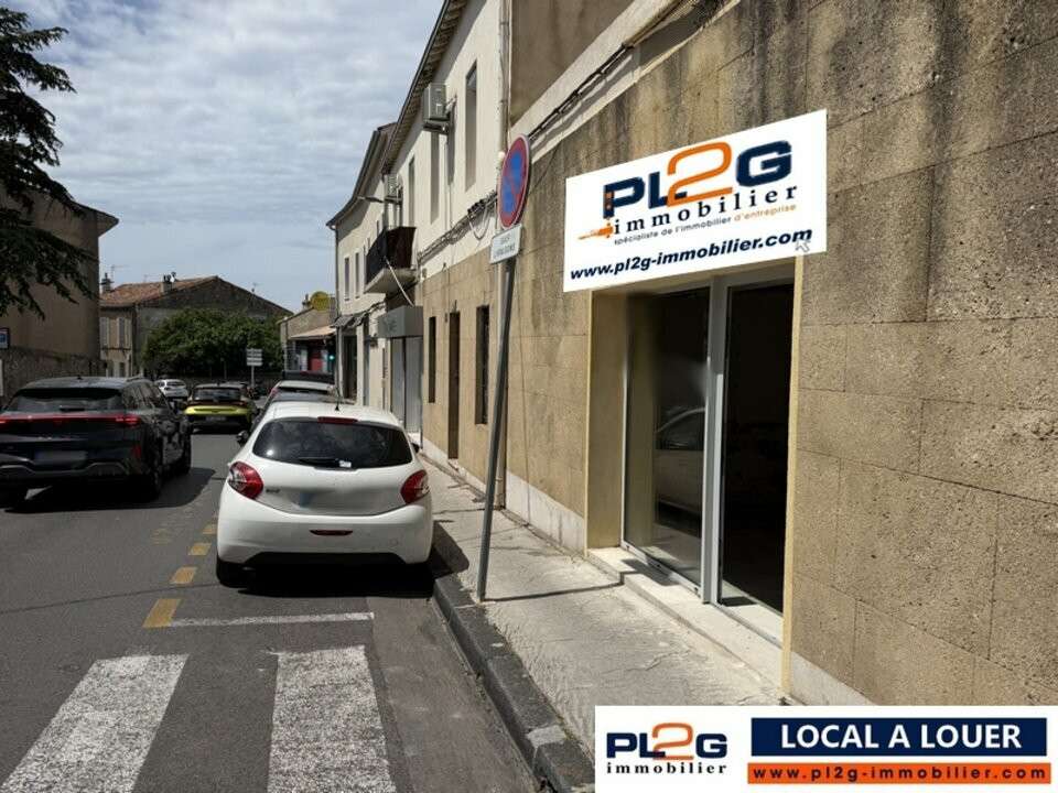 Local 107m² à louer à Marseille 13012