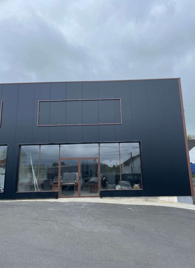 A louer cellule commerciale 108m² à St-Berthevin