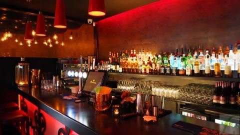 A vendre belle affaire bar à  Chambéry rue n°1