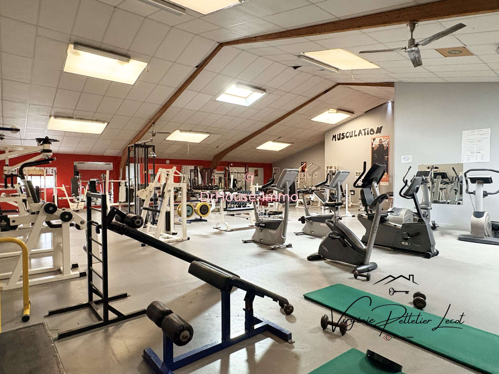Vente bâtiment + fonds salle de sport à Fontenay
