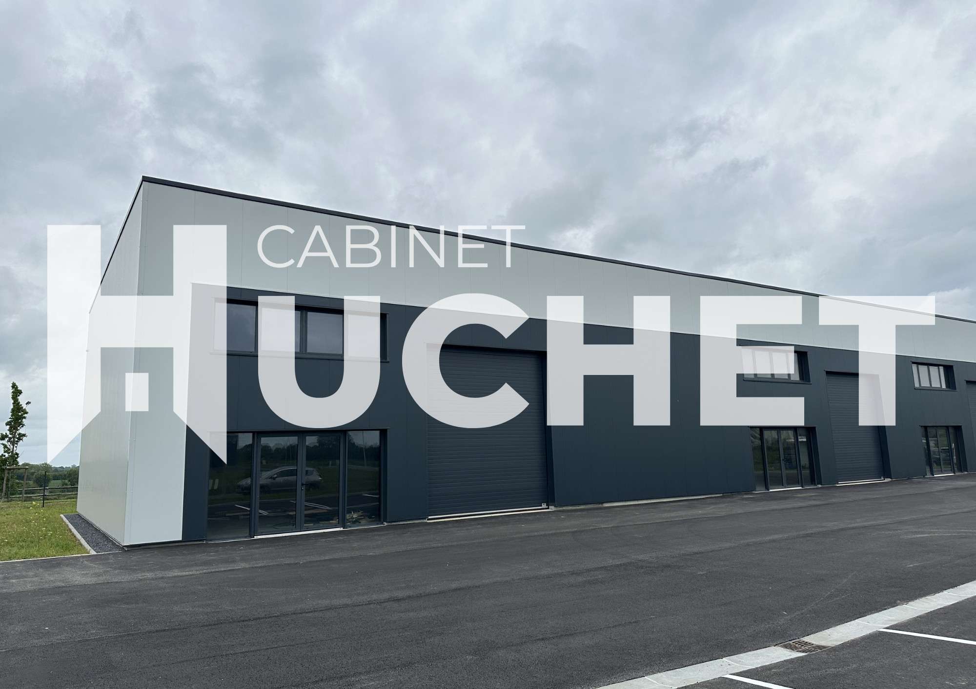 A vendre local d'activité neuf 182m² à Formigny 