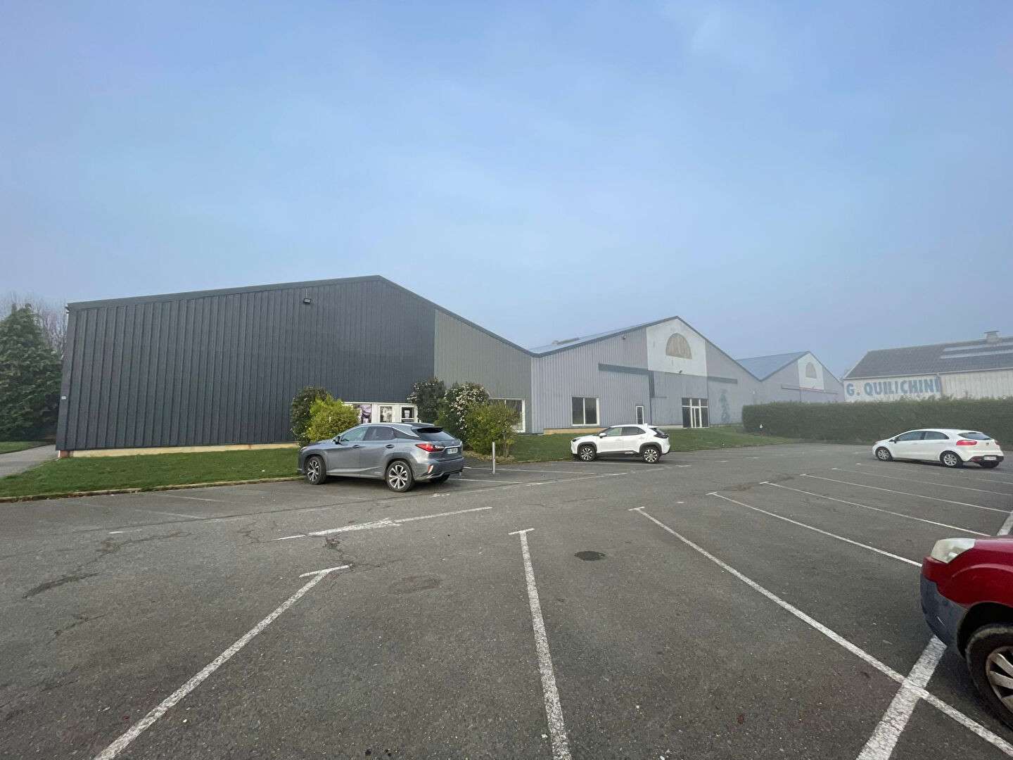 A louer local commercial 662m² agglo Laval